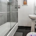 Apartment Metropolitan Manhattan New York