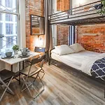 Apartment Metropolitan Manhattan New York