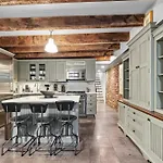 Downing By Rove Travel Private Terrace & Patio