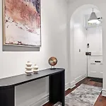 Downing By Rove Travel Private Terrace & Patio Apartment New York