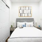 69 Les Apartments