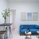 48-5fe Brand New 2br In Prime Midtown - W&d