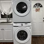 Guest house Share Historic Brownstone With The Host! *
