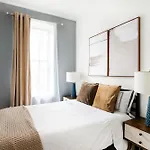 428-2w Newly Furnished Prime Location 2br Sleeps 5 *