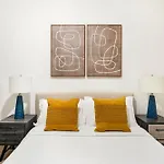 Apartment 428-2w Newly Furnished Prime Location 2br Sleeps 5