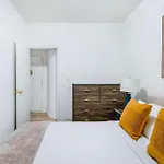 428-2w Newly Furnished Prime Location 2br Sleeps 5 Apartment