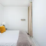 428-2w Newly Furnished Prime Location 2br Sleeps 5 New York