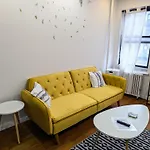 Chic One Bedroom Retreat In Downtown Manhattan