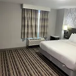 The Essence Hotel At Jfk