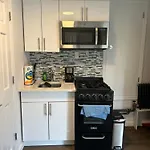 Cozy Apt 30Mins From Times Square!!!