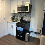 Cozy Apt 30Mins From Times Square!!!