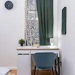 2 Bedroom Paradise In Hells Kitchen Manhattan Apartment New York