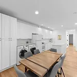 105- 4Brs In The Heart Of The East Village