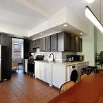 5 Bedroom 2 Bath Full Floor Midtown