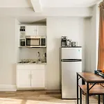 73-608 New 1Br 1Bth Uws Doorman Gym