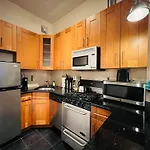 Midtown Oasis - Steps From Empire State Building