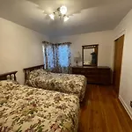 Luxury Three Bedroom In A Private House Apartment