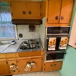 Luxury Three Bedroom In A Private House Apartment *