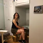 Homestay Friendly In Williamsburg Brooklyn *