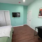 Luxury Private Room In Queens -30 Min To Manhattan