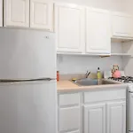 Apartment Lovely Near Park New York