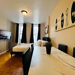 Hudson Apartment New York