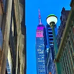 Midtown Park Ave Charming Chrysler View Corner Apartment *