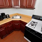 Midtown West Furnished 3 Bedroom Apartment