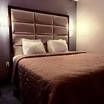 Umbrella Hotel Bronx