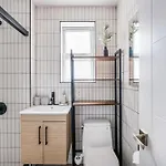 39-2 Renovated 3br Prime Hudson Yards Area Apartment New York