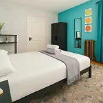 Blue Style In New York
