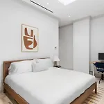 Apartment Styled 3 Bedrooms Urban Vibe