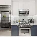 Apartment Styled 3 Bedrooms Urban Vibe