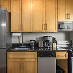 Stylish Nyc Retreat Near Top Attractions