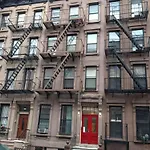 Cottage 215 Apartments