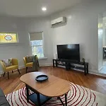 Gorgeous Victorian House!! Entire In Sam's Villa New York