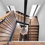 399- Luxury 6Br 5Baths Townhouse With Garage In Carroll