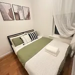Aura Style 3Bd Suite At Times Square Manhattan