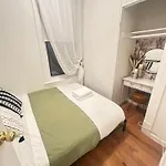 Aura Style 3Bd Suite At Times Square Manhattan