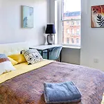 3Bd Comfy Unit In Hells Kitchen