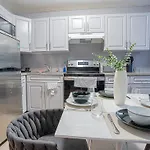 Stylish 3Bd Near Empire
