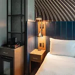 Tempo By Hilton Times Square Hotel 4*