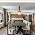 Hilton Midtown 4*