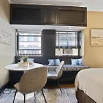 Aparthotel Mansfield 3*