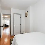 Stylish 3br Near Nyc In Perfect Location