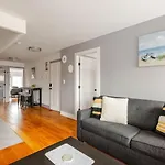 Stylish 3br Near Nyc In Perfect Location *