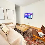 Upper East Side 2 Bedrooms Gem