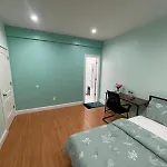 Luxury With Attached-bath Near Jfk Ny *