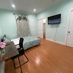 Luxury With Attached-bath Near Jfk Ny * New York