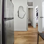 Designer 2 Bedroom Comfort Near Park * New York
